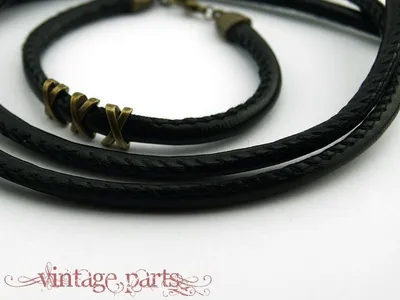 Produktbild von Vintageparts Kunstlederband Schwarz 1 m 4,5 mm dick rund vernäht