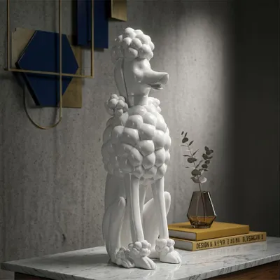 Immagine prodotto di Scultura decorativa a forma di cane carlino seduto, in resina lucida, bianca, dimensioni 20x26x61 cm, design di Mauro Ferretti