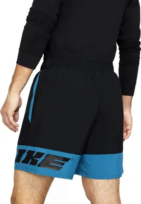 Produktbild von Shorts NIKE Sport Clash Schwarz Schwarz L