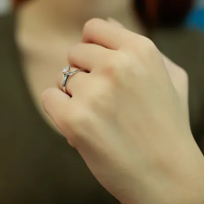 Produktbild von 0,19 Carat Diamant Solitär Ring 14 Karat Weißgold