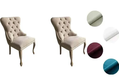 Produktbild von Chesterfield Stuhl MADAME 2 (2 Stück) – eleganter Polsterstuhl im Glamour-Stil, Samt Beige, Holzbeine in hellem Rustikal-Finish, Komfortsitz