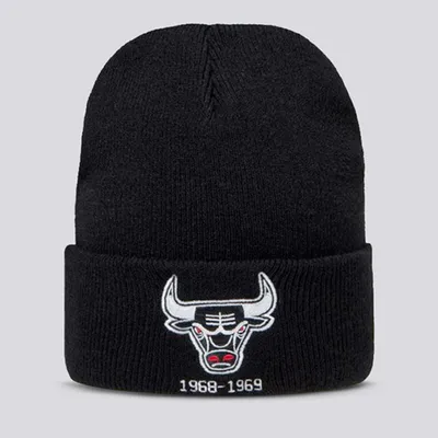 Produktbild von Mitchell & Ness Team Logo Cuff Knit Chicago Bulls black