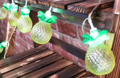 10 warmweiße LED-Metallkugellichter, gold, Lichterkette