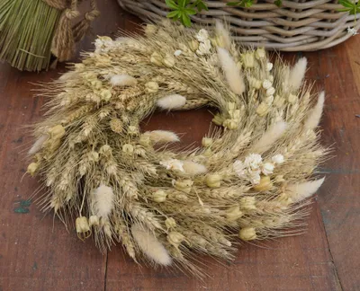 Produktbild von Erntekranz aus Getreide & Lagurus | Handgebundener Naturkranz 28 cm | Rustikale Herbstdeko & Geschenkidee – Mehrfarbig