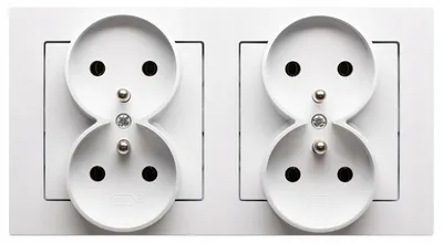 Produktbild von Ospel AS Weiße Doppelsteckdose mit Erdung 2er-Set