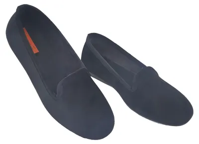Produktbild von Bequeme Damen Hausschuhe aus Samt für den Winter