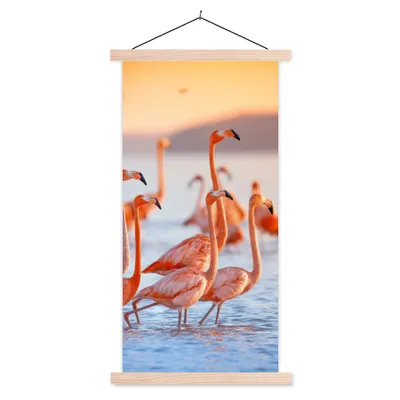 Produktbild von MuchoWow® Textilposter Flamingo - Tiere - Wasser - Rosa 40x80 cm mit holzfarbenen Rahmen - Wohnzimmer