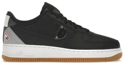 Imagen del producto de Nike Air Force 1 Low '07 NBA, color y plateado - Talla EU 38.5