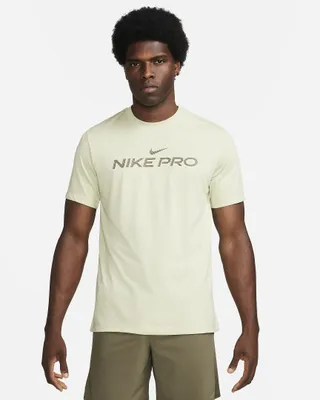 Produktbild von Nike Dri-Fit Fitness T-Shirt, grün, S, Herren