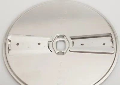 Produktbild von Bosch Schneidscheibe, Schneid-Wendescheibe für Küchenmaschine MCM, MUM, MK - 083576