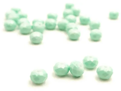 Produktbild von Vintageparts Glasschliffperlen mint facettiert 8 x 6 mm für Perlenketten, 30 Stück
