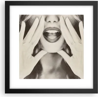 Produktbild von Gerahmtes Poster - Schwarzer Rahmen - Frau Mund Geheimnis - 30x30 cm - Wand Bild - Wanddeko - Wandbilder - Kunstposter - Wandposter - Bilderrahmen - Bilder - Kunstdruck - P2BAC30x30-4920