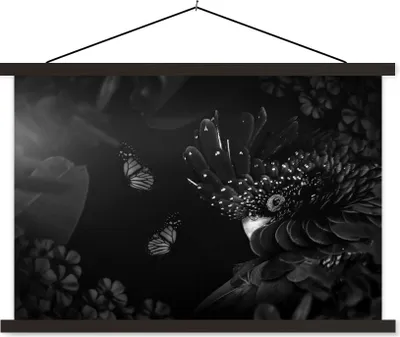 Produktbild von MuchoWow® Textilposter Vogel und Schmetterlinge im Dschungel - schwarz und weiß 90x60 cm mit schwarzem Rahmen - Aufhängungssatz