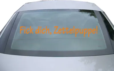 Produktbild von Indigos UG - Aufkleber Heckscheibe & Motorklappe DE2055 - orange - 600x85 mm - Fick dich Zettelpuppe - Auto Scheiben Fenster Heckklappe Tuning Racing JDM - Die cut
