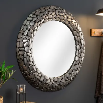 Produktbild von riess-ambiente Spiegel STONE MOSAIC XL 82cm silber in Mosaik Optik aus Metall Wandspiegel Hängespiegel