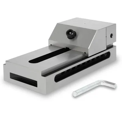 Imagen del producto de Mordaza de precisión EBERTH, con una anchura de mordazas de 125 mm, una fuerza de sujeción máxima de 160 mm, una altura de mordazas de 50 mm, fabricada en acero resistente y de calidad profesional