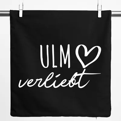 Produktbild von Huuraa Kissenbezug Ulm verliebt 40x40cm Black Baumwolle Dekokissenbezug Geschenkidee