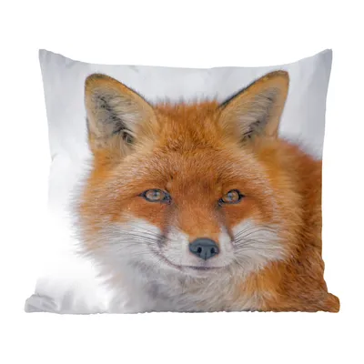 Produktbild von MuchoWow® Zierkissen Sofakissen Wohnzimmer Dekokissen 45x45 cm Fuchs - Porträt - Schnee - Schlafpolster - Polster für das Sofa