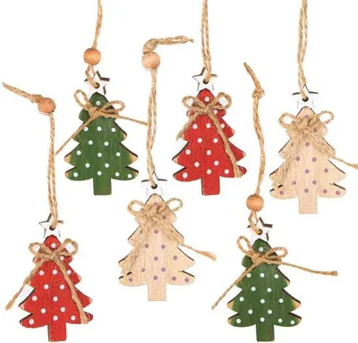 Produktbild von Unyqoos® 6er-Set Holz‑Weihnachtsbaumanhänger – dekorative Tannen in Rot, Weiß/Natur & Grün, mit Aufhängeschnur für Baum, Geschenk und Türkranz