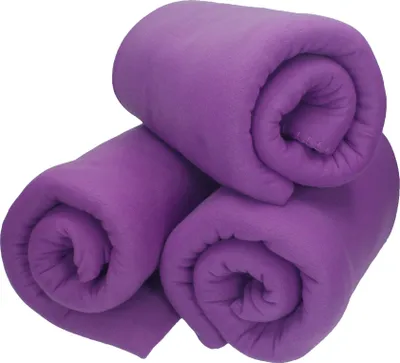 Produktbild von Betz Fleecedecke 3 Stück 130x170 cm 180g/m² – Wohndecke & Kuscheldecke – Flauschige Sofadecke als Tagesdecke – Leicht, wärmend & pflegeleicht - lila