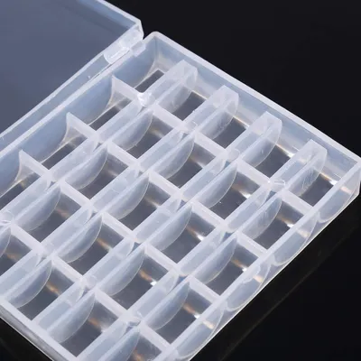 Productafbeelding van Naaimachine spoelenhouder - Opbergdoos voor 25 spoelen - Transparante plastic organizer - 1 stuk