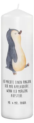 Produktbild von Mr. & Mrs. Panda Kerze Pinguin marschieren 29 x 8 cm XL - Weiß - Geschenk, Stumpenkerze, Erinnerungslicht, Aufstehen, Pinguine, Blockkerze, Unausgeschlafen, Schwester