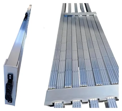 Produktbild von Ausziehbare Teleskop-Arbeitsbühne mit 2 Griffen und rutschfester Oberfläche, 240 cm