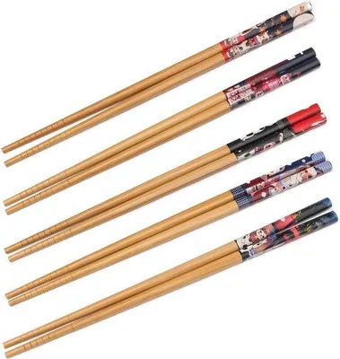 Produktbild von Famanu Essstäbchen Set von 5 Paar - Japanische Chopsticks für Sushi - Bambus - Spülmaschinenfest - Handgemacht in Schwarz