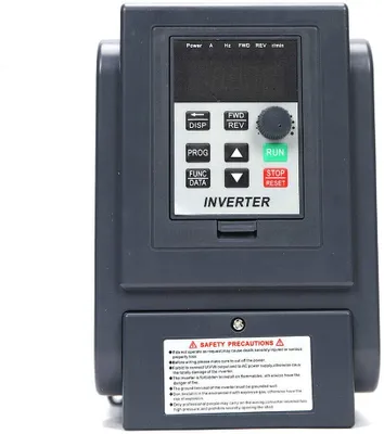 Image de convertisseur de fréquence 750W,VFD Convertisseur de fréquence à fréquence variable pour moteur monophasé à courant alternatif 220V Convertisseur de fréquence monophasé VFD pour moteurs triphasés
