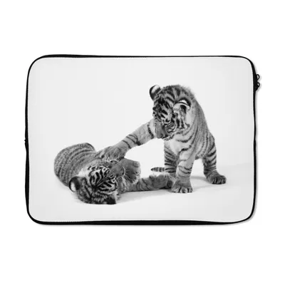 Produktbild von MuchoWow® Laptop Hülle 14 ZollTiger - Spiele - Schwarz - Weiß Laptoptasche - Laptoptasche - Stoßsicher - Schutzhaube