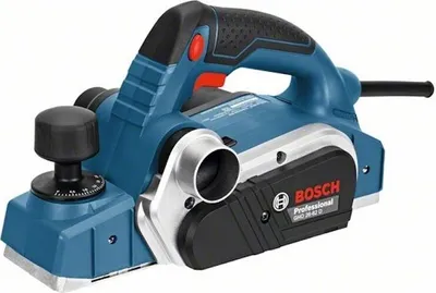 A Bosch GHO 26-82 D Professional planer is shown against a white background.