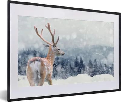 Produktbild von MuchoWow® Gerahmtes Poster Winter - Hirsche - Tiere 60x40 cm - Poster mit Schwarzem Bilderrahmen Wandposter Rahmen Foto Bilder - Schlafzimmer - Plakat in Rahmen - Drucken