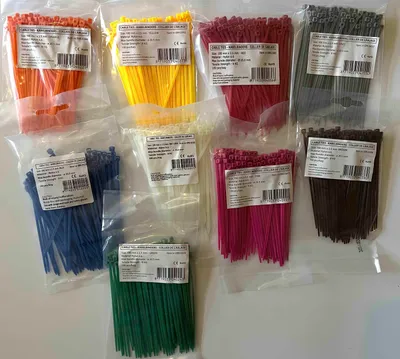 Produktbild von 500 Stück Kabelbinder Set, 9 Farben, je 100 Stück, 100 mm x 2,5 mm Handwerker Qualität, 8kg Zugkraft, Nylon 6.6 (Farbe nicht frei wählbar)
