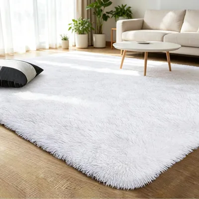 Zdjęcie produktu dla Dywan o wysokim włosiu, puszysty i miękki, antypoślizgowy, można prać, kolor biały, wymiary 135 x 185 cm