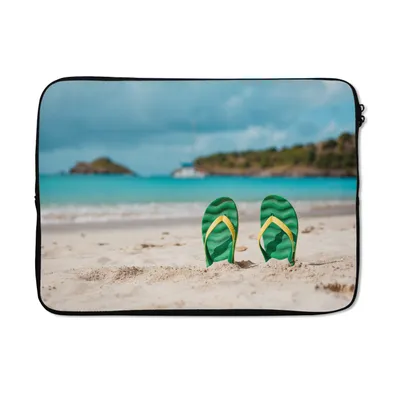 Produktbild von MuchoWow® Laptop Hülle 13 Zoll Strand - Pantoffeln - Grün Laptoptasche - Laptophülle - Sleeve - Rundumschutz