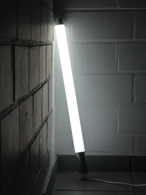 Produktbild von 9754 LED Stab VISION 9 Watt 63cm Endkappe Kunststoffröhre Kalt Weiß