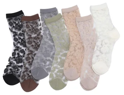 Image de Chaussettes en dentelle florale vintage pour femmes