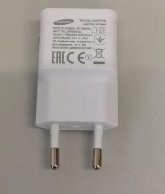 Produktbild von Samsung Original Netzteil USB Ladegerät EP-TA50EWE weiß 5V 1,55A Charger