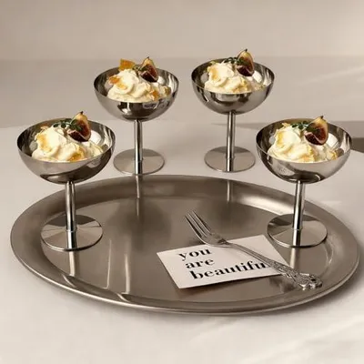 Produktbild von Edelstahl Eisbecher Set - Transparente Dessertschalen – Hohe Füße - 4 Stück