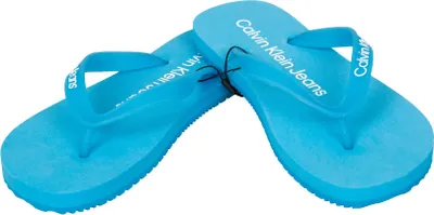 Zdjęcie produktu dla Klapki damskie CK CALVIN KLEIN JEANS – klapki plażowe lub basenowe z logo, model ZW0ZW02432, rozmiar 37 (EUR) – 4 (UK) – 6,5 (USA) – 23,5 (CM), 100% guma