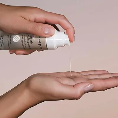 Obrázok produktu pre Uhladzujúce sérum na kučeravé vlasy No Frizz (Smooth Styling Serum) 45 ml
