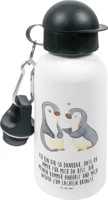 Produktbild von Mr. & Mrs. Panda Trinkflasche Pinguine trösten - Weiß - Geschenk, Freundin, Kinder, für, Wasserflasche, Valentinstag, den Kindergarten, Mitbringsel, Frauen, Kita