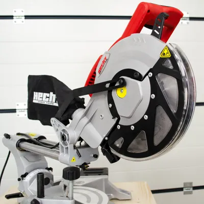 Produktbild von HECHT 820 Kappzugsäge mit 250 mm Sägeblatt | Laser | 2350 W | 4000 U/min | Spänefangsack
