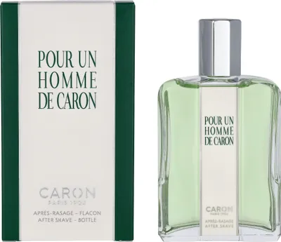 A product shot of a bottle of aftershave and its packaging.