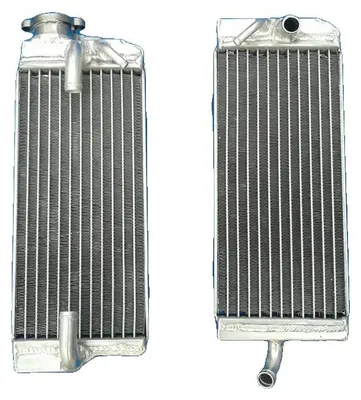 Image de Radiateur en aluminium, fabriqué en alliage d'aluminium, compatible avec les modèles GAS GAS de 2002 à 2004, améliore la capacité de refroidissement de 30 %, construction robuste, soudé par TIG