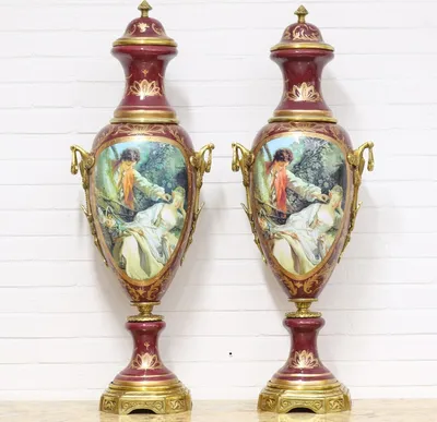 Produktbild von Casa Padrino Luxus Porzellan Vasen Set Bordeauxrot / Gold 30 x H. 100 cm - Dekorationen im Barockstil