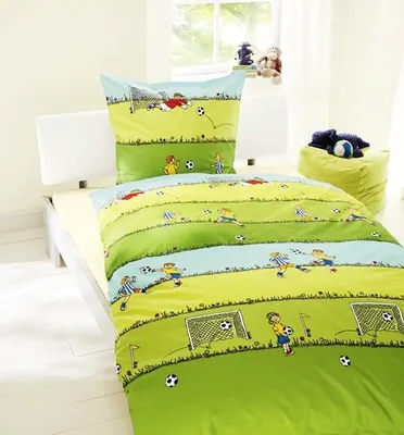 Produktbild von Bierbaum Kinder Biber Bettwäsche 2 tlg. 135x200cm Dinosaurier Pferde Astronaut Bauernhof Einhorn Fußball Baustelle, Farbe:Fußball