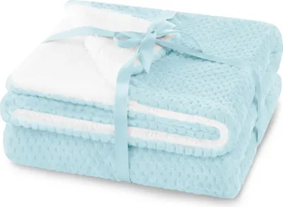 Produktbild von Kuscheldecke Tagesdecke 130 x 180 cm Babyblau Wohndecke Sofadecke Decke XXL 400 GSM Shleepy