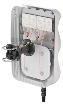 Immagine prodotto di Antenna direzionale multibanda per esterni con alloggiamento per Cisco 9120AXE