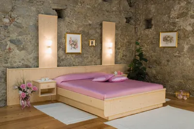 Produktbild von Doppelbett Nizza 180 x 200 cm in Buche Natur lackiert ohne Kopfteil